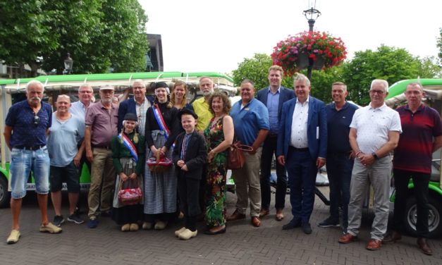 Treintje De Huttenheugte-centrum Coevorden officieel in gebruik