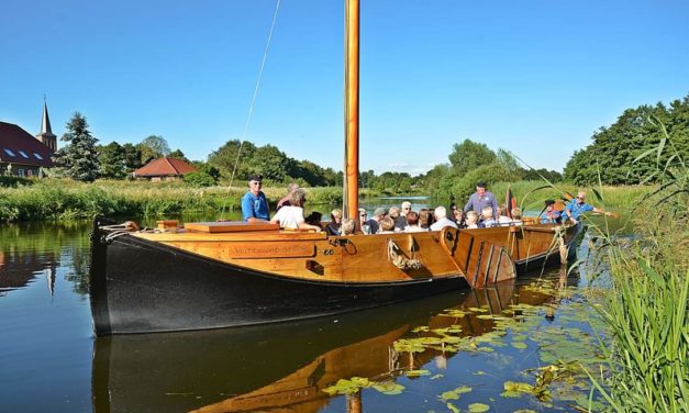 Markt en havenfeest in Laar