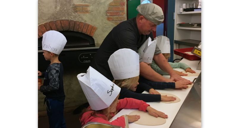 Leerlingen Stidalschool: pizzabakkers in de dop