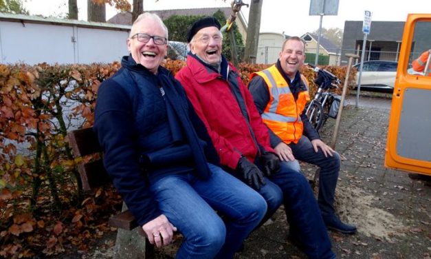 Station Dalen is bankje rijker