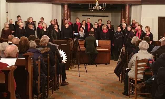 Daler Voices treedt op tijdens koopzondag De Waag