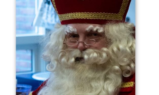 Sint en Pieten bezoeken Sleen