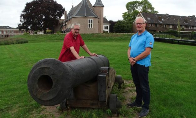 Kanonnen Coevorden worden gekeurd