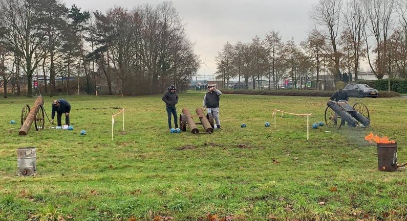 WKB-team Ballast druk met carbidschieten