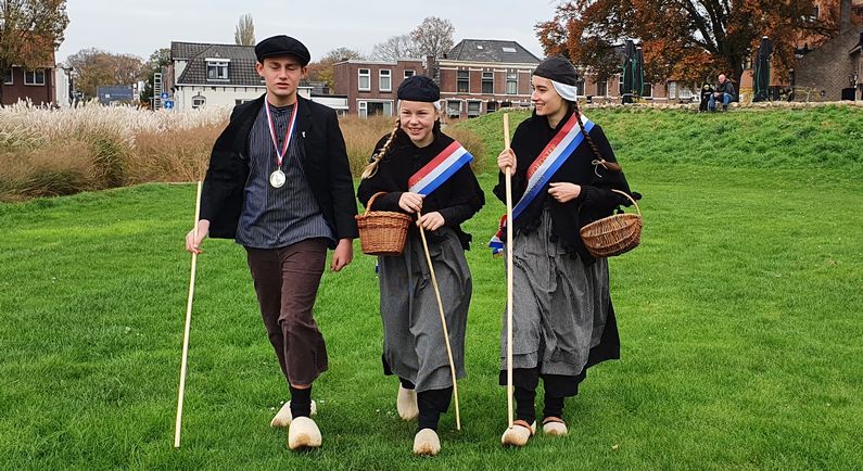 Kanonschot en kermis: laatste officiële daden Ganzenhoedsters en Ganzenhoeder