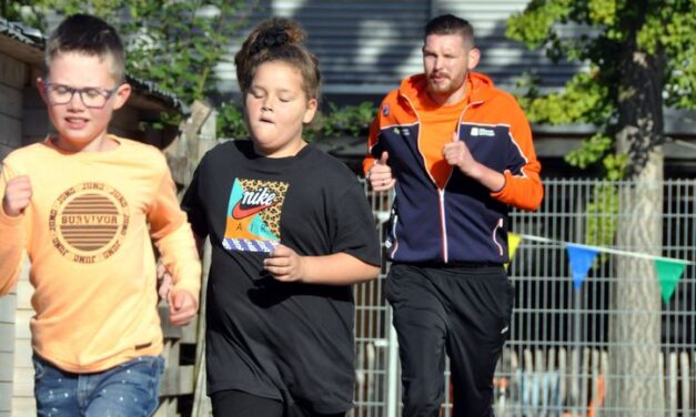 Mooie dag voor de Mijndert van der Thijnenschool en Doorkomst Roparun Coevorden