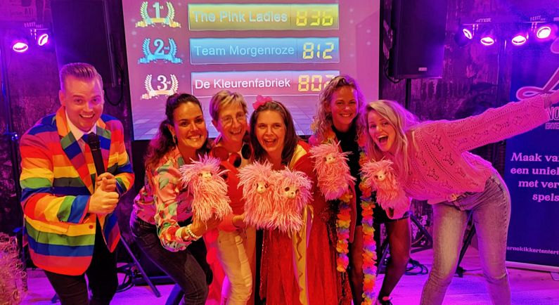 Pink Ladies winnen Regenboogpubquiz