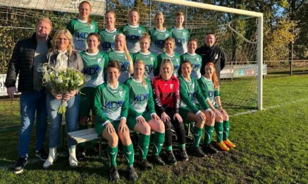 Dames DSC’65 in het nieuw gestoken