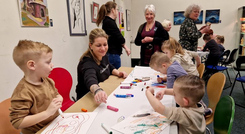 Kinderen Rollebol tonen zich ware kunstenaars