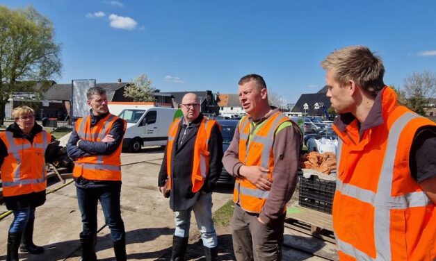 Er wordt volop gewerkt op de Weeshuisweide