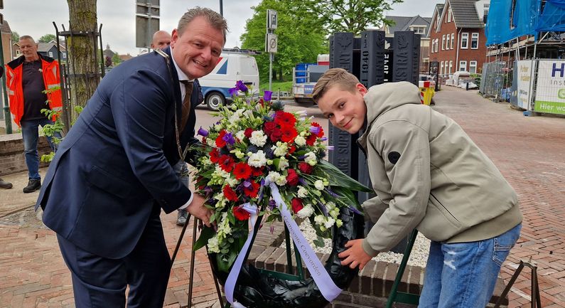 Herdenking bij Bentheimerbrug blijft indrukwekkend