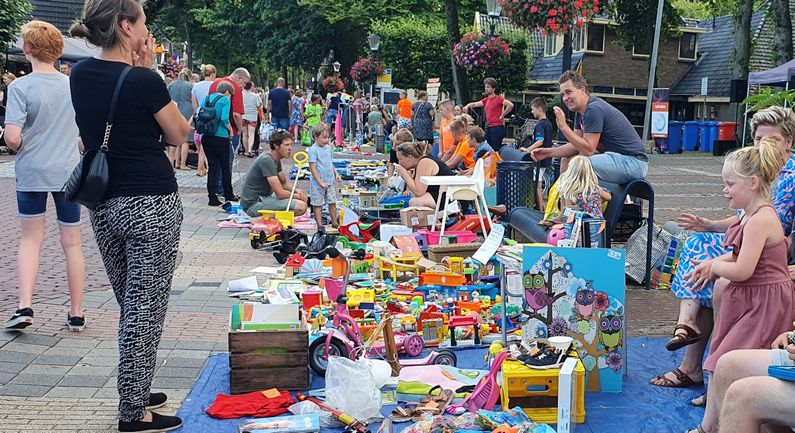 Kindermarkt besluit serie zomeravondmarkten Dalen