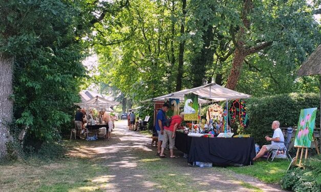 Kunstmarkt Wezup op zondag 13 augustus