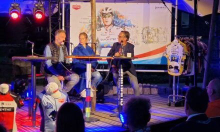 Weeshuisweide sfeervolle entourage voor ‘Wielertheater Onderweg’