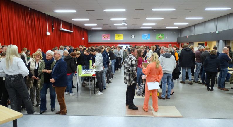 Examenkandidaten Nieuwe Veste presenteren werkstukken