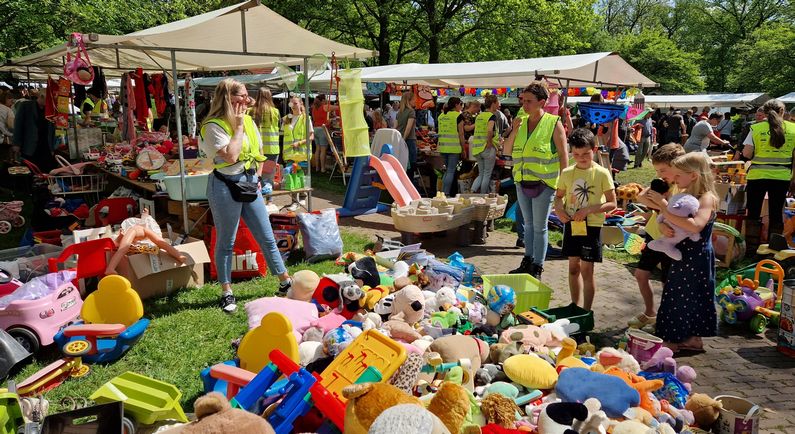 OGZ houdt rommelmarkt