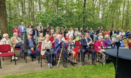 Meester Scholtenpad in Dalerpeel onthuld