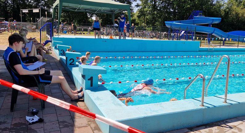 Zwembad Zweeloo Crosstriatlon op zaterdag 29 juni