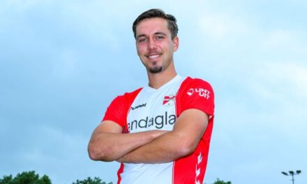 Dennis Vos tekent nieuw contract