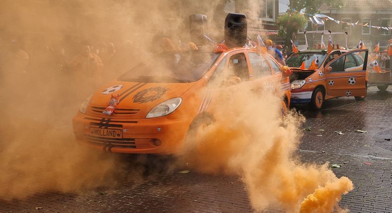 Hoe dan ook: het kleurt vanavond oranje op de Markt