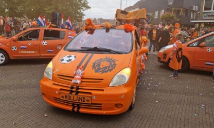 Oranje auto’s in de startblokken