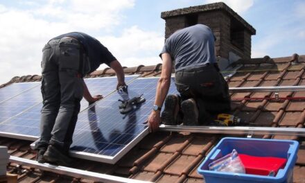 Hoeveel bespaar je nu gemiddeld met zonnepanelen?