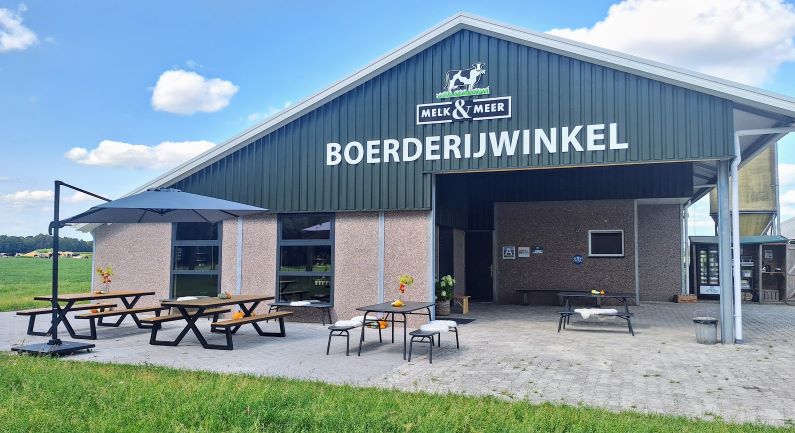 Melk & Meer Sleen opent boerderijwinkel en zuivelmakerij