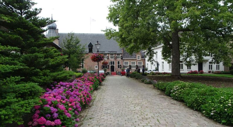 Zomermarkt bij het Kasteel