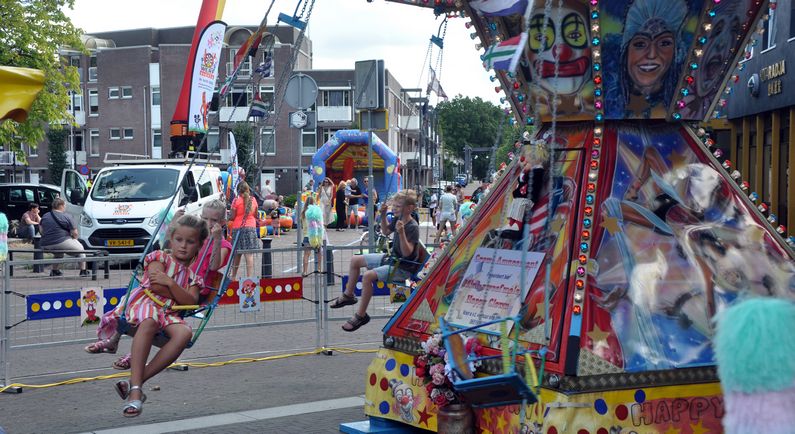 Drukte op braderie en kinderplein