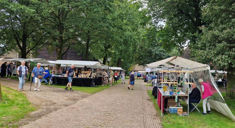 Kunstmarkt Wezup op zondag 11 augustus