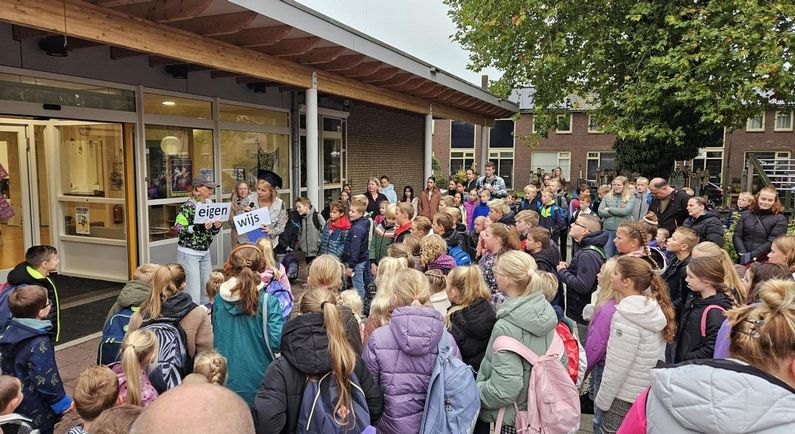 Ook Willibrordusschool start Kinderboekenweek feestelijk