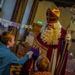 Sinterklaas krijgt veel bezoek in Kasteel