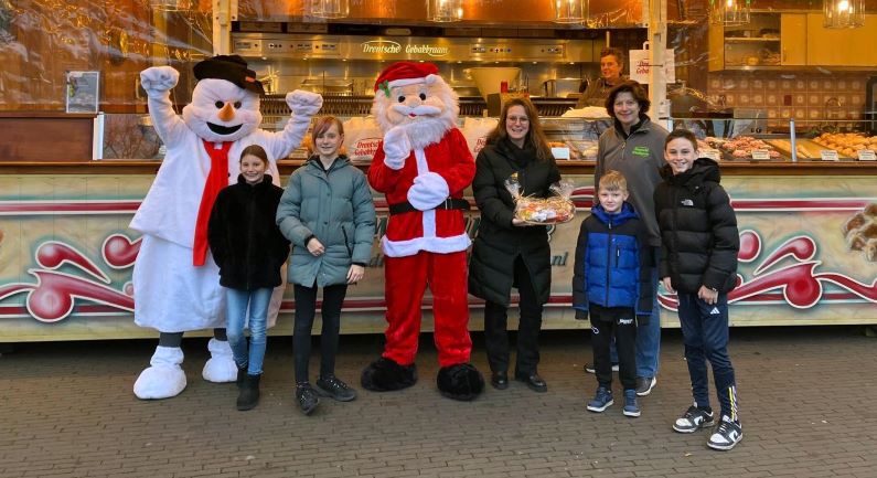 Oliebollenactie Panta Rhei en Drentsche Gebakkraam geslaagd