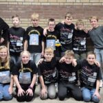 Team ‘The Lego Divers’ van BWB-school krijgt shirts van Jonita