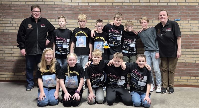 Team ‘The Lego Divers’ van BWB-school krijgt shirts van Jonita