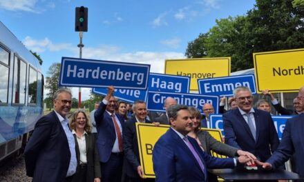Sein op groen voor trein Bad Bentheim-Coevorden