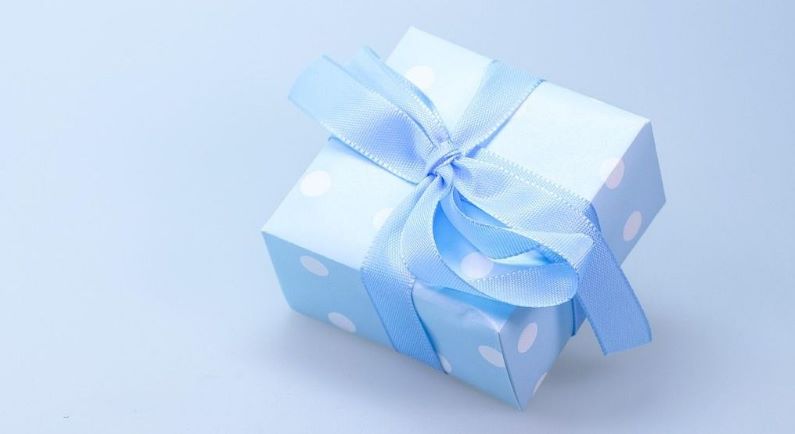Hoeveel geef je iemand cadeau?