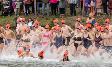 Deel Ermermeer opengemaakt voor nieuwjaarsduik; morgenochtend valt besluit