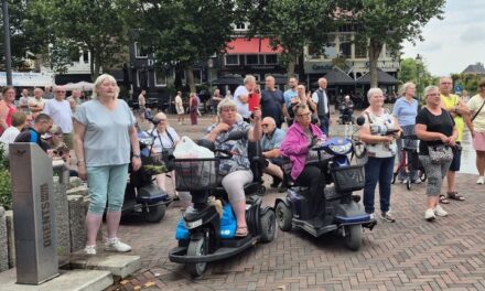 Kasteelmarkt en Toppers van Oranjeshow trekken veel bezoekers