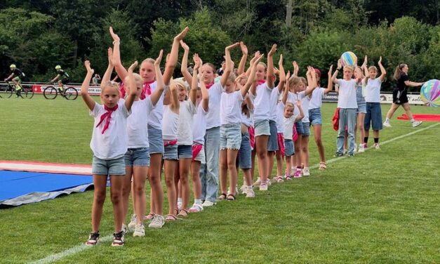Daoler Sportfestijn feestelijk en spectaculair geopend (met foto’s en filmpjes)