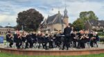 Kasteeltuinconcert trekt veel belangstelling (met foto’s en filmpjes)